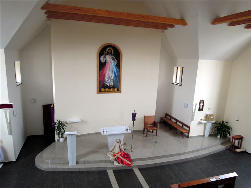 Interiér R-K kostola v Teranoch